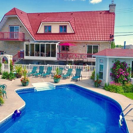 Saint-Anselme Douces Evasions Bed & Breakfast エクステリア 写真