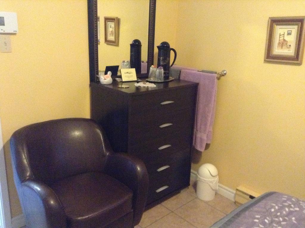 Saint-Anselme Douces Evasions Bed & Breakfast エクステリア 写真