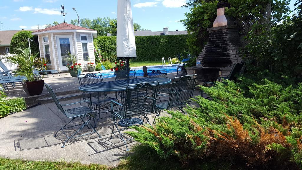 Saint-Anselme Douces Evasions Bed & Breakfast エクステリア 写真