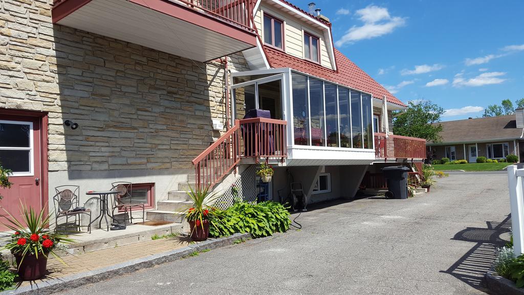 Saint-Anselme Douces Evasions Bed & Breakfast エクステリア 写真